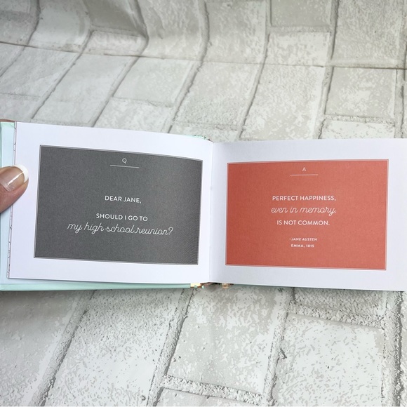 Jane Austen Quotes small book with famous quotes and advice from her books - Picture 8 of 8